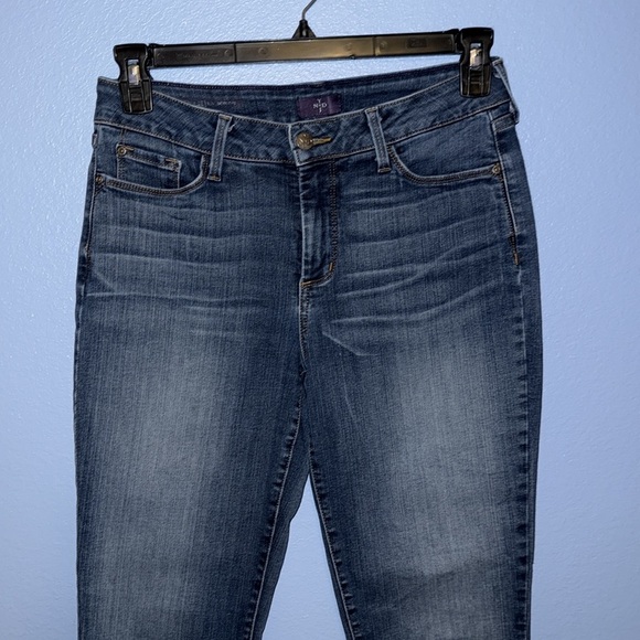 NYDJ Billie Bootcut Denim Jeans  size 8. B3 - Picture 2 of 7